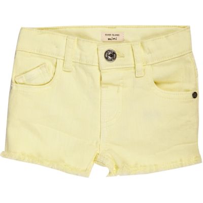 Mini girls yellow frayed denim shorts